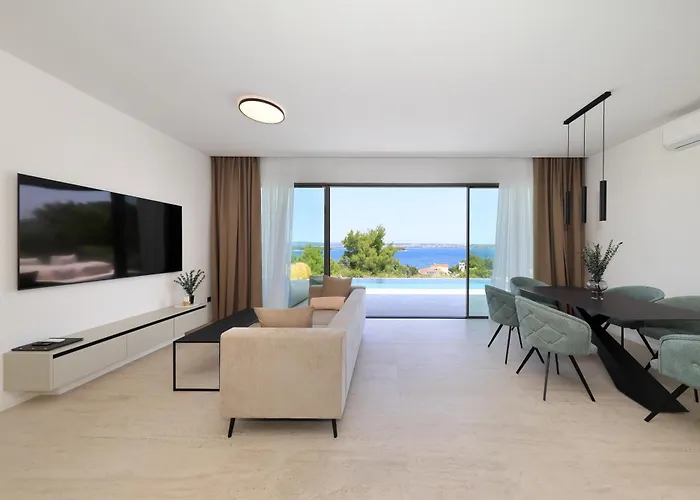 Cloud 9 D2 Villa Tkon